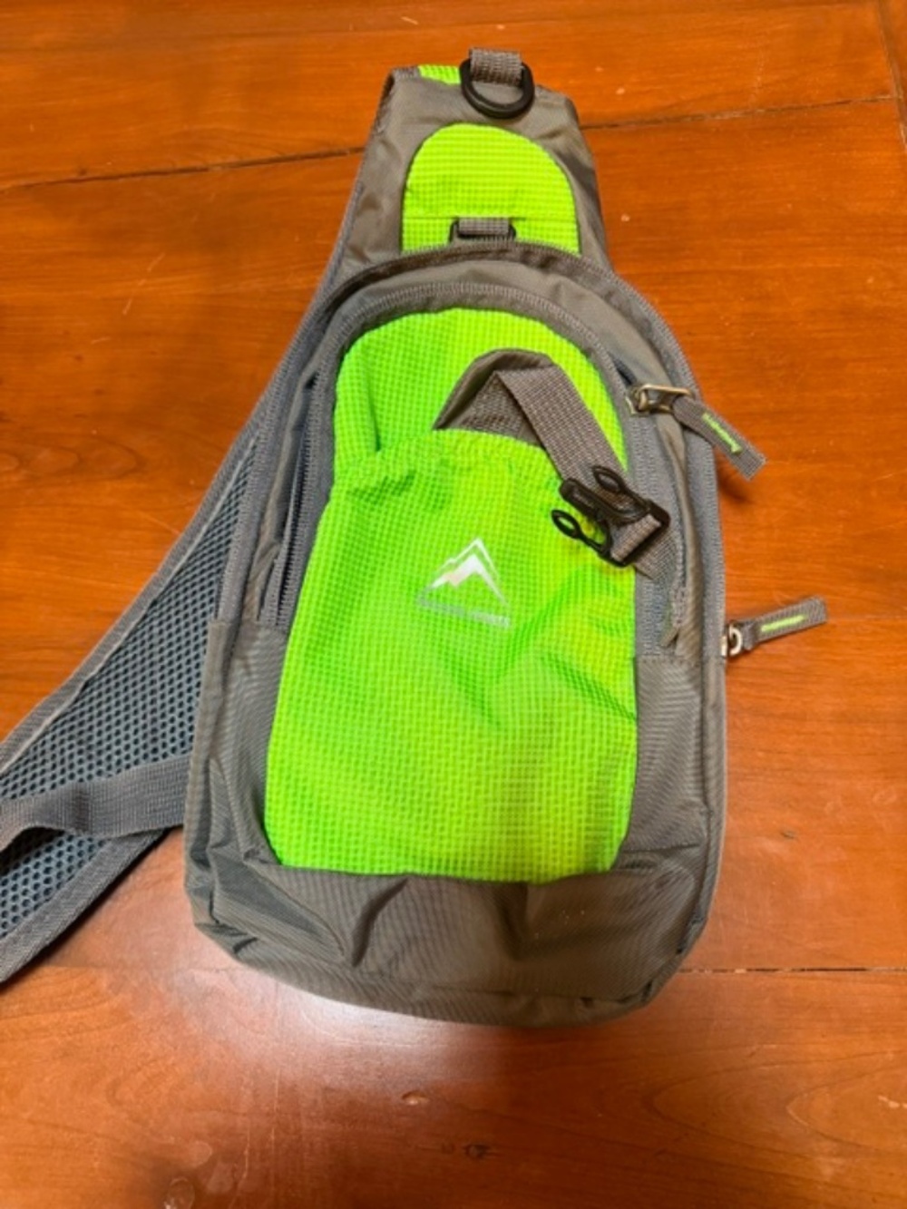 Small Maleden Sports Sling Bag